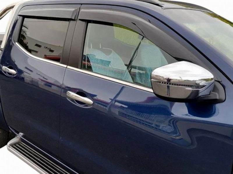 Mitsubishi L200 Cam Rüzgarlıkları