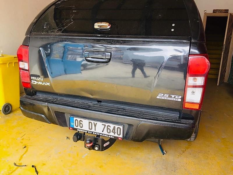 Isuzu Dmax Çeki Demiri