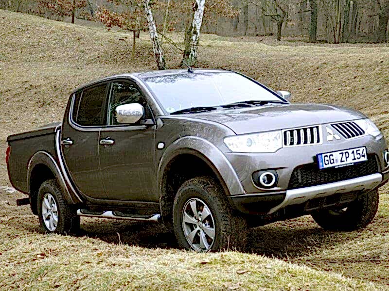 Mitsubishi L200 Yan Basamak