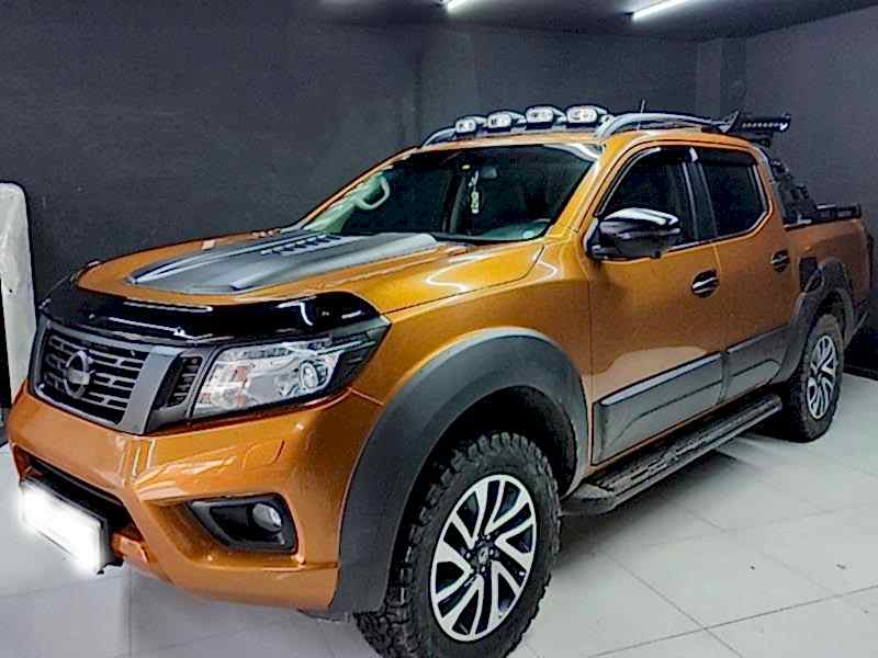 Nissan Navara Cam Rüzgarlıkları