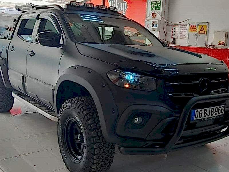 Mercedes X-Class Cam Rüzgarlıkları